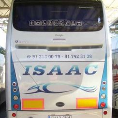 Autocares Isaac vista posterior de bus