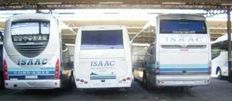 Autocares Isaac buses parqueados